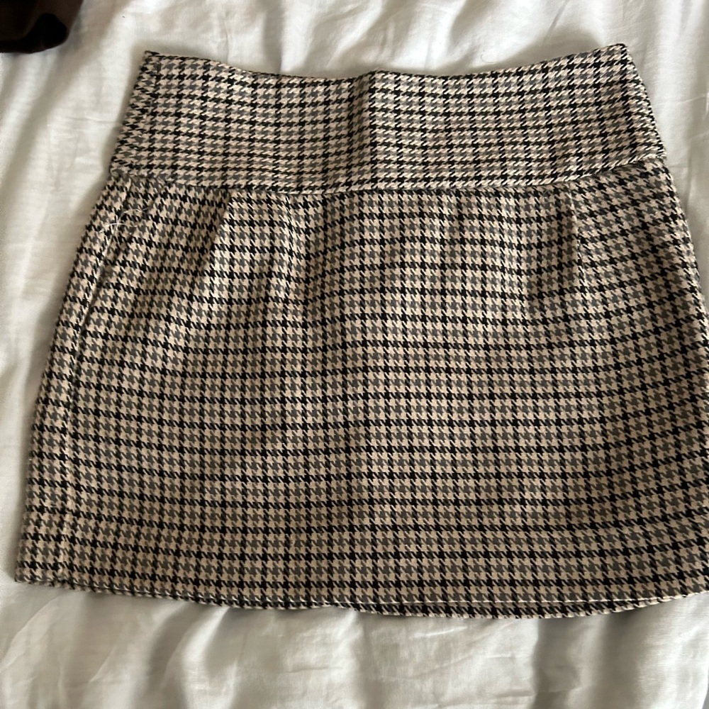 Houndstooth Banana Republic Skirt